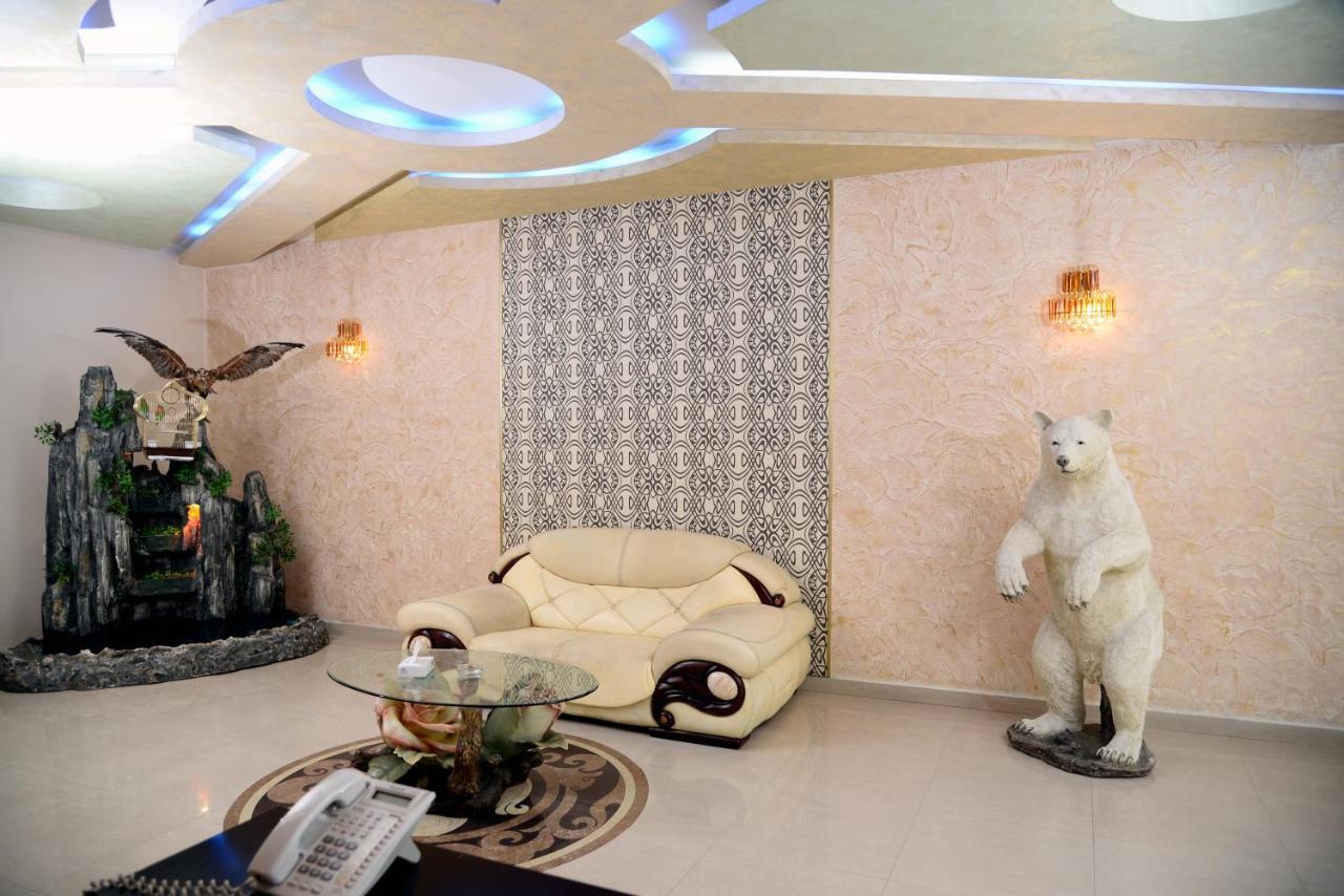 Royal Plus Hotel Jereván Kültér fotó