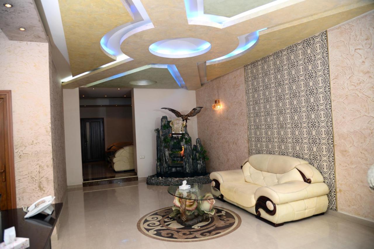 Royal Plus Hotel Jereván Kültér fotó