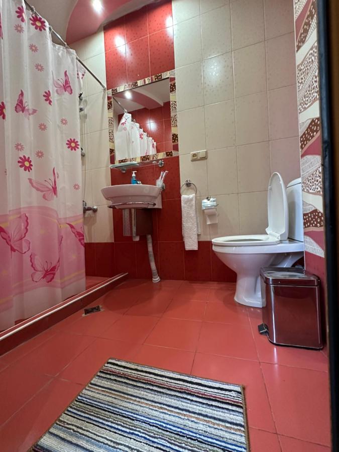 Royal Plus Hotel Jereván Kültér fotó