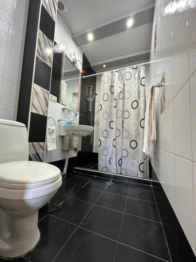 Royal Plus Hotel Jereván Kültér fotó