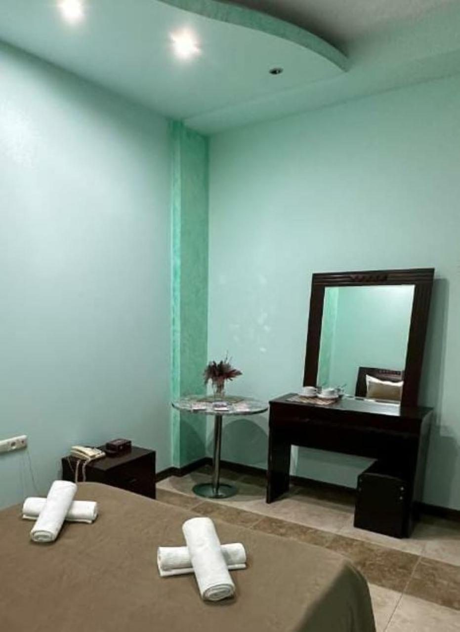 Royal Plus Hotel Jereván Kültér fotó