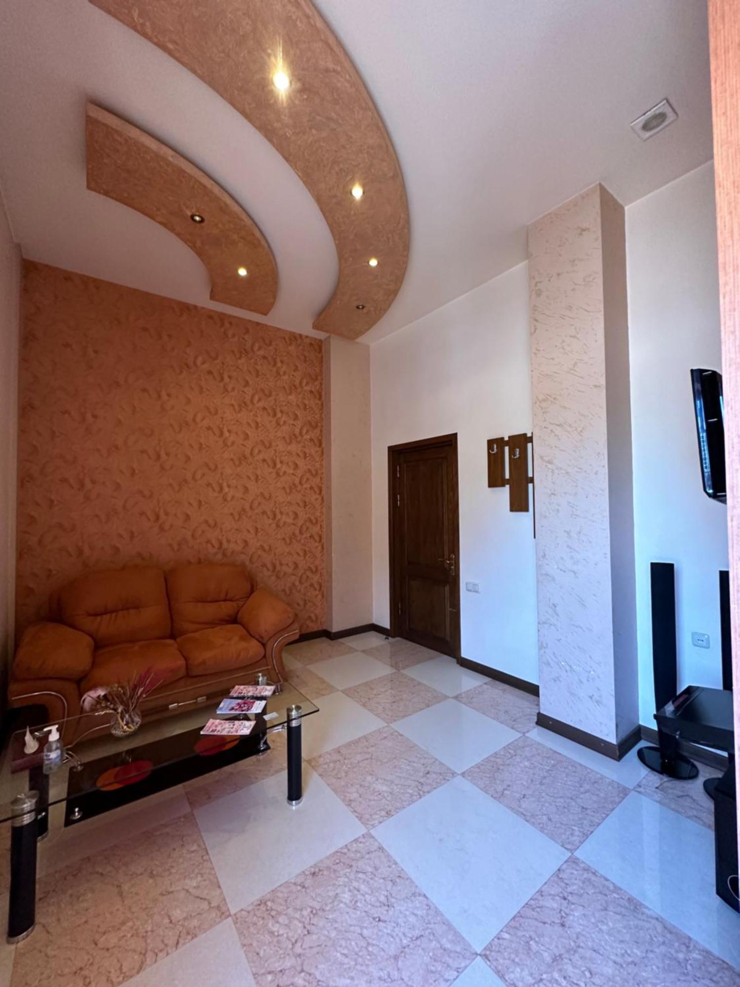 Royal Plus Hotel Jereván Kültér fotó
